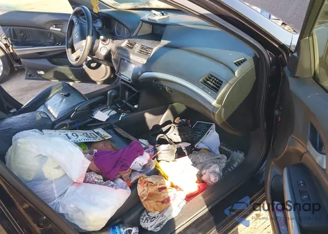 2010 Honda Accord 2.4 Ex-L из США, поврежденный, VIN 1HGCP2F84AA192697